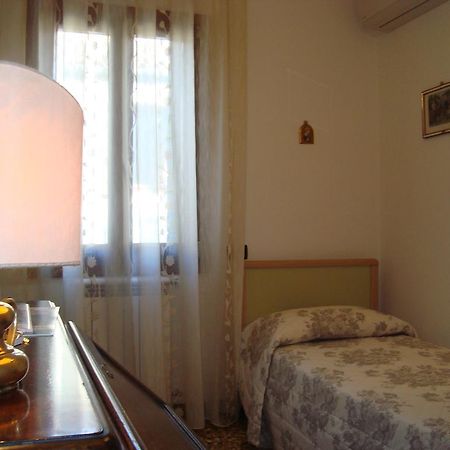 Ca' Pierre Apartment Venice Exterior photo